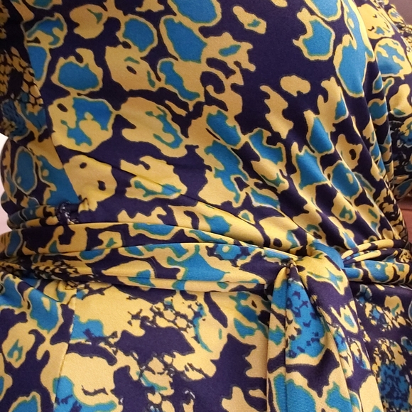 5 For $15 Wrap top - Picture 4 of 5